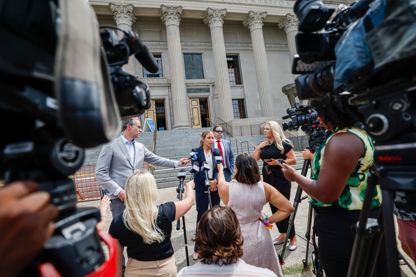 A grand jury indicts Louisiana's attorney general in a fight over changes to New Orleans courts | iNFOnews.ca A grand jury indicts Louisiana's attorney general in a fight over changes to New Orleans courts | iNFOnews.ca