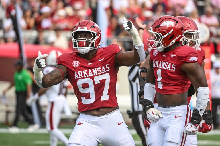 Arkansas' Quincy Rhodes Jr. heads AP list of quality players at teams expected to struggle | iNFOnews.ca
