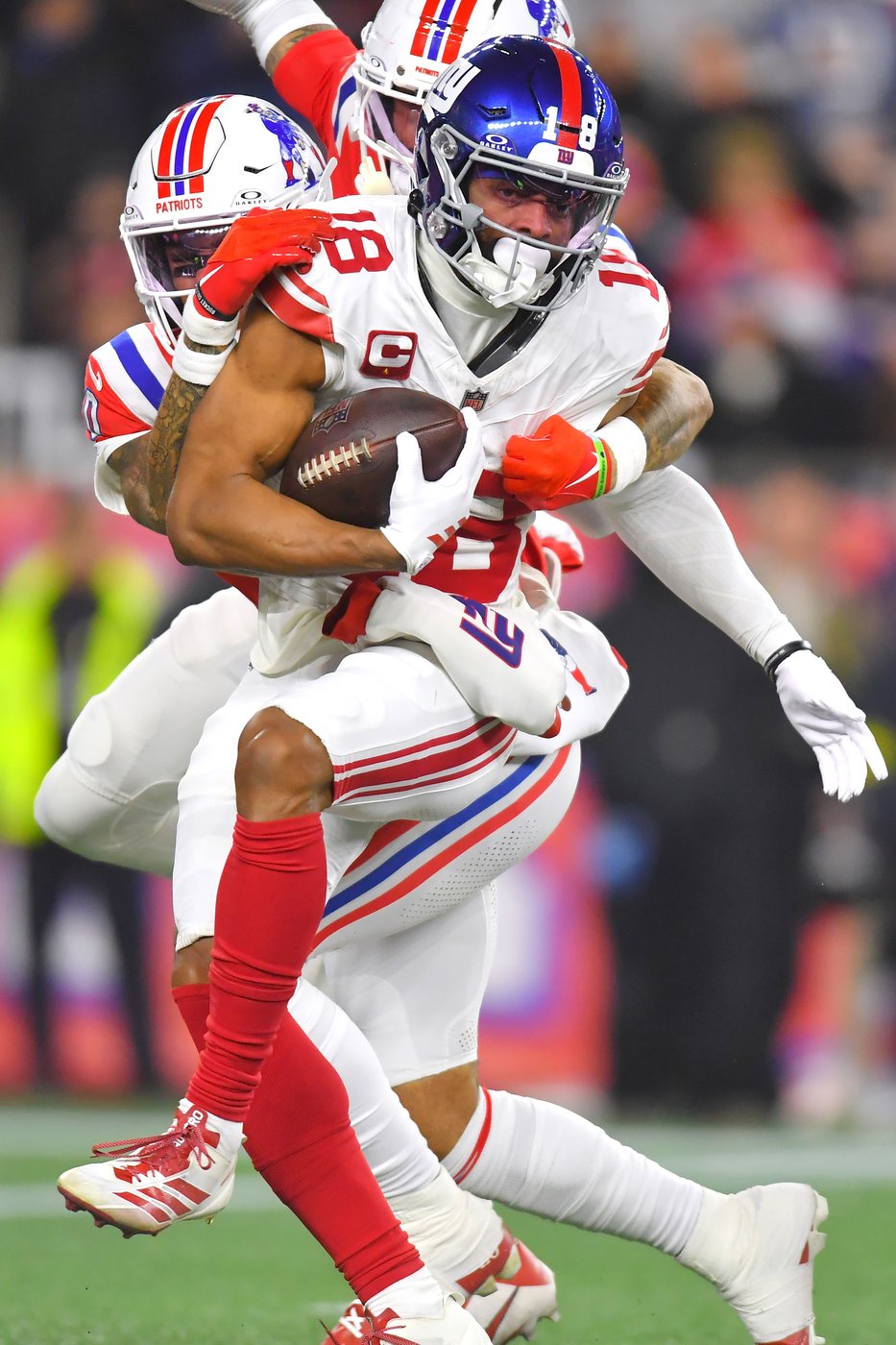 Drake Maye passes for 2 TDs, Patriots become 1st team to 11 wins, defeating Giants 33-15 | iNFOnews.ca Drake Maye passes for 2 TDs, Patriots become 1st team to 11 wins, defeating Giants 33-15 | iNFOnews.ca