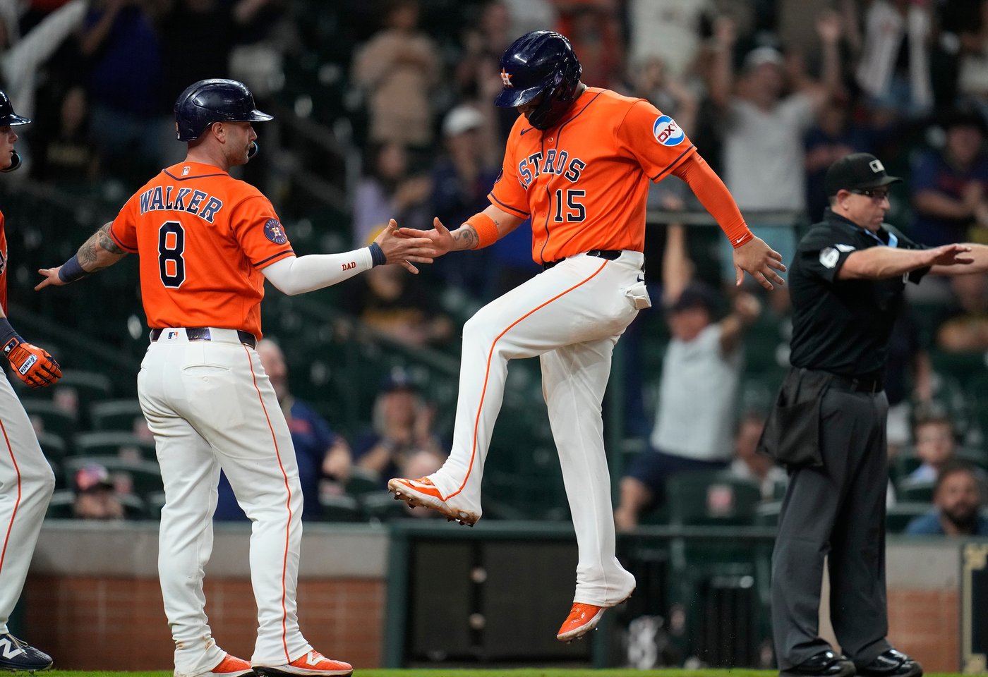 Smith has tiebreaking 2-run triple in 8th to help the Astros beat the Pirates 11-9 | iNFOnews.ca