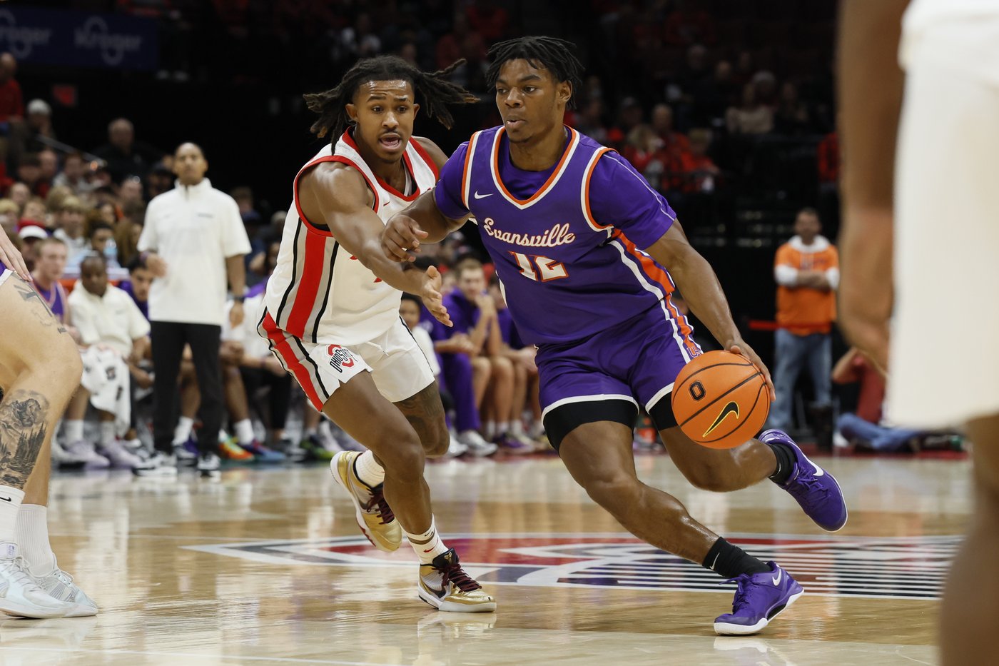 Ohio State closes on a 28-3 run to rout Evansville 80-30 | iNFOnews.ca