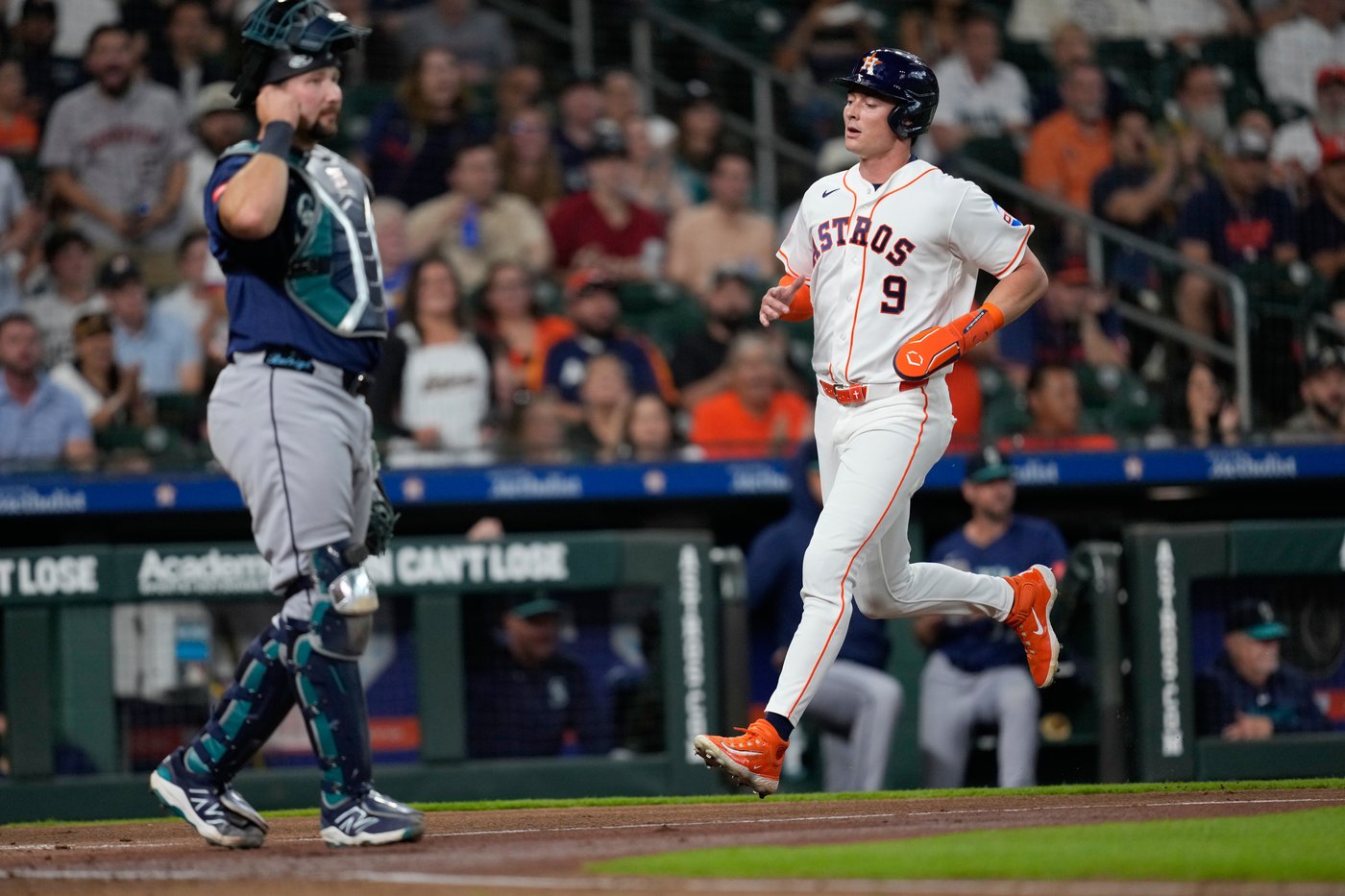Mariners' scuffling star catcher Cal Raleigh placed on 10-day injured list with right oblique strain | iNFOnews.ca Mariners' scuffling star catcher Cal Raleigh placed on 10-day injured list with right oblique strain | iNFOnews.ca