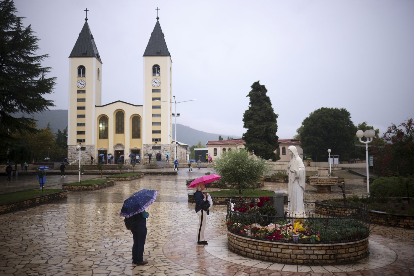 Vatican gives green light to devotion at a site in Bosnia where the Madonna reportedly appeared | iNFOnews.ca
