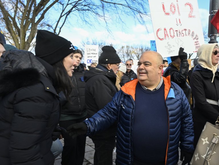 Quebec government reaches agreement in principle with family doctors | iNFOnews.ca