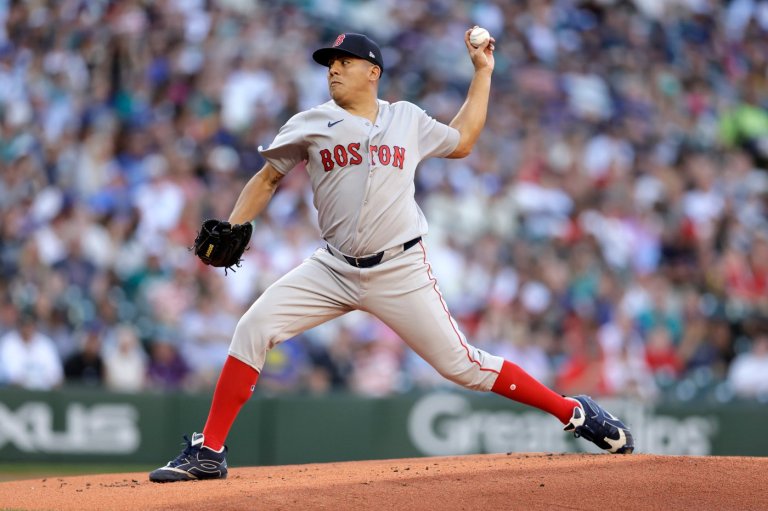 Ranger Suarez takes no-hitter into 7th inning as Red Sox top Mariners 6-2 | iNFOnews.ca