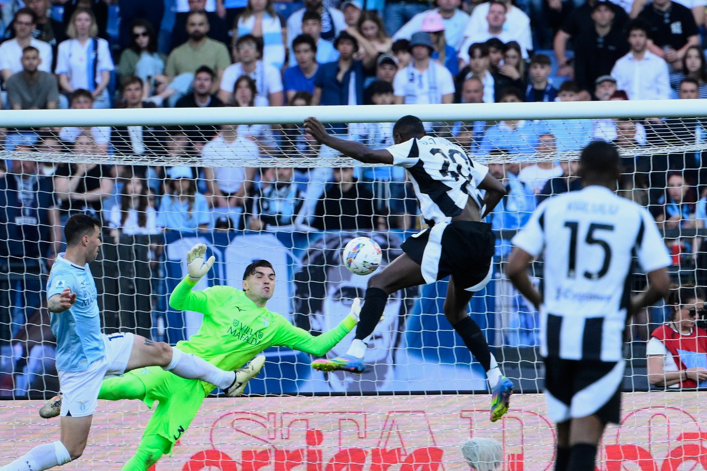 Lazio snatches draw against 10-man Juventus in Serie A | iNFOnews.ca Lazio snatches draw against 10-man Juventus in Serie A | iNFOnews.ca