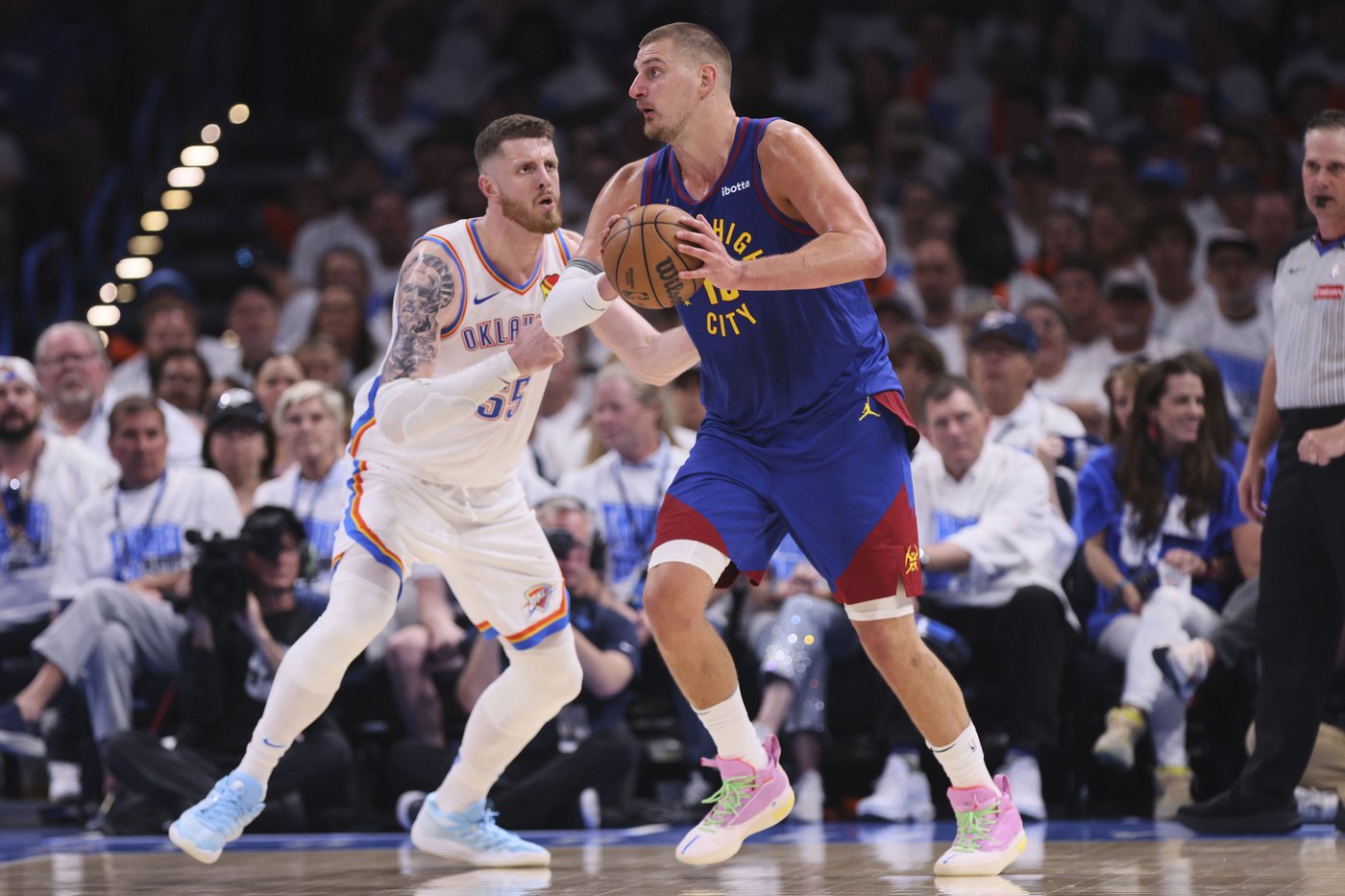 Jokic's 44 points, 15 rebounds not enough as Thunder top Nuggets to go up 3-2 in West semis | iNFOnews.ca