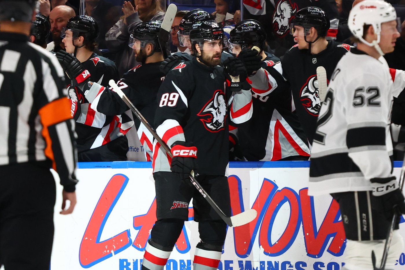 Alex Tuch has 4th career hat trick in the Sabres' 4-1 victory over the Kings | iNFOnews.ca Alex Tuch has 4th career hat trick in the Sabres' 4-1 victory over the Kings | iNFOnews.ca
