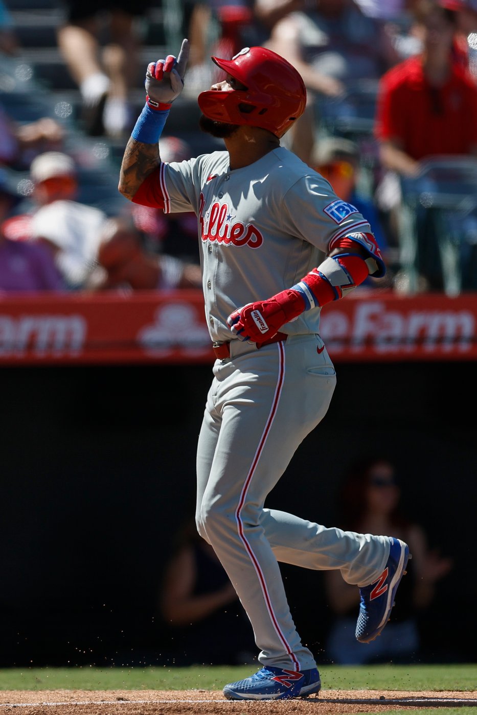 Wheeler throws 6 strong innings, Sosa hits go-ahead homer in Phillies' 5-2 win over Angels | iNFOnews.ca