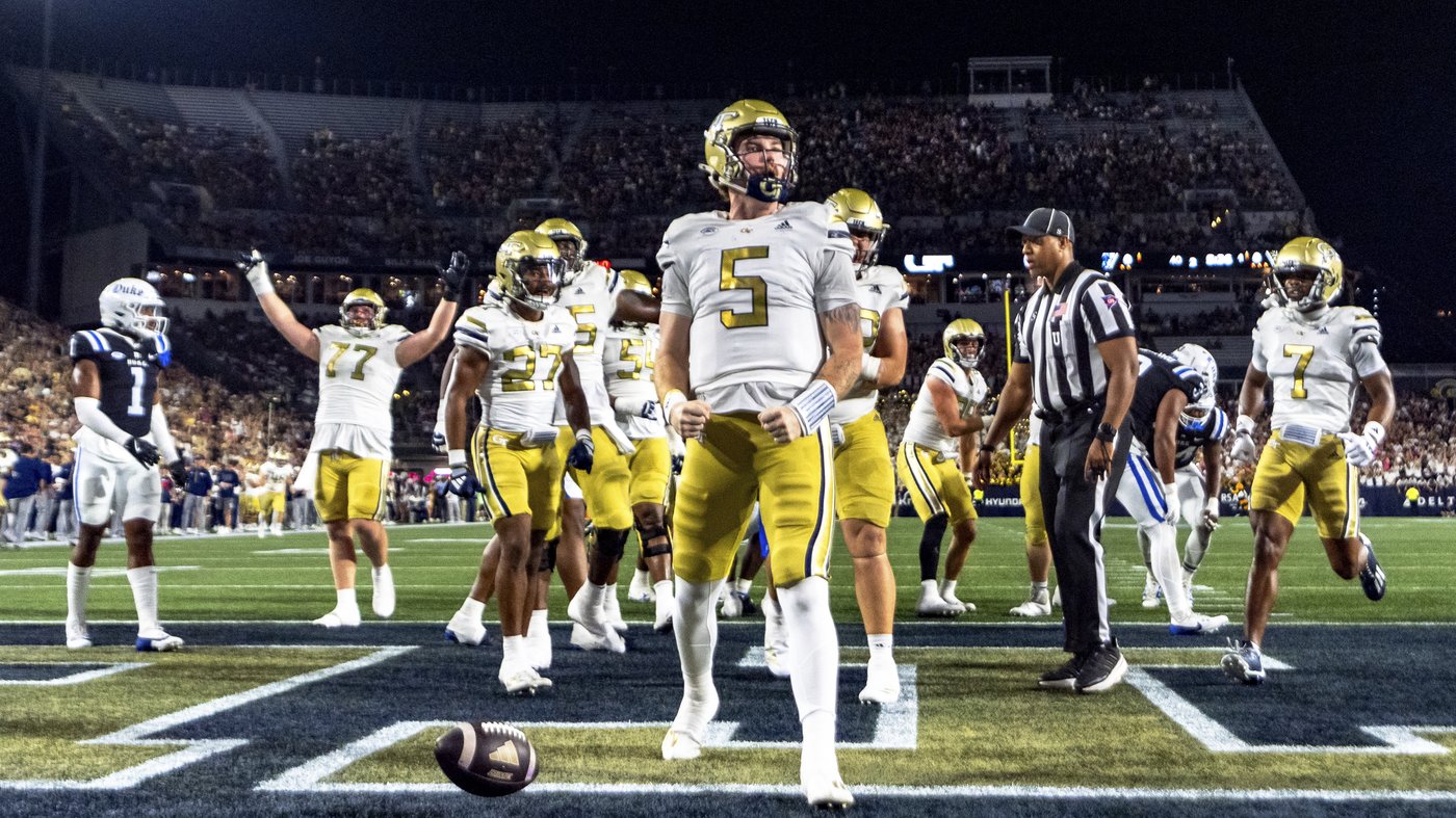 Haynes runs for 128 yards, catches go-ahead scoring pass, as Georgia Tech gives Duke 1st loss, 24-14 | iNFOnews.ca Haynes runs for 128 yards, catches go-ahead scoring pass, as Georgia Tech gives Duke 1st loss, 24-14 | iNFOnews.ca