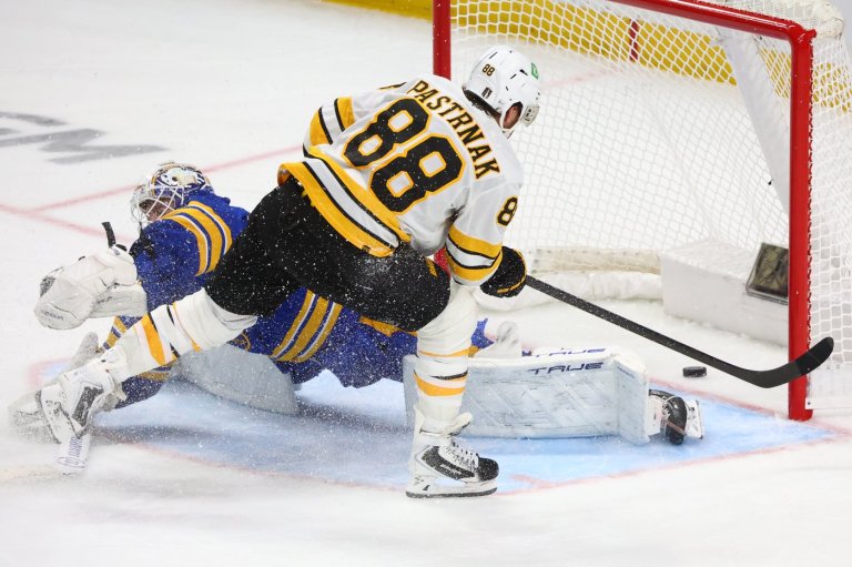 Bruins' Pastrnak among the many stars delivering big plays in the face of NHL playoff elimination | iNFOnews.ca
