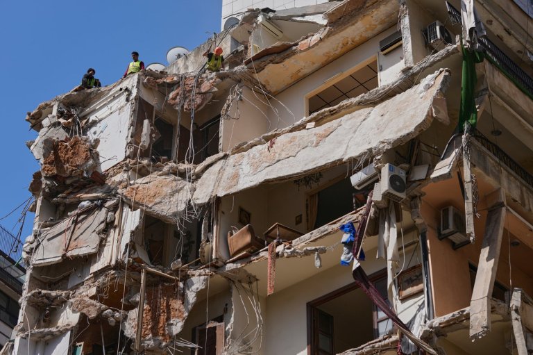 Israel and Hezbollah clash in strategic Lebanese village ahead of official talks | iNFOnews.ca