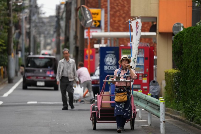 Tofu vendor delivers much more than healthy food to an east Tokyo neighborhood | iNFOnews.ca