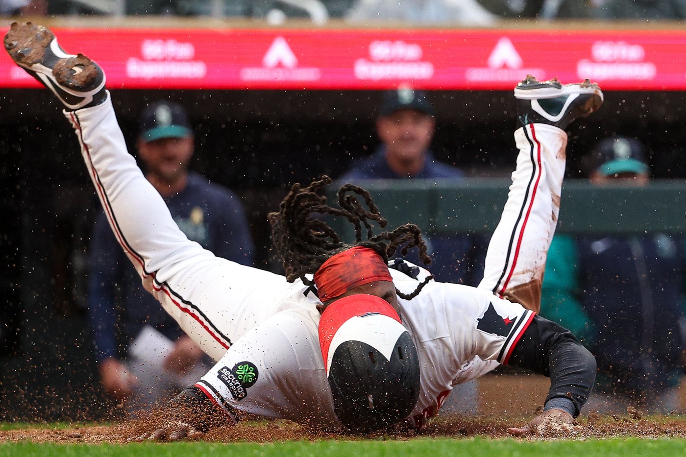 Kody Clemens homers, drives in 5 runs to power the Twins to an 11-4 win over Mariners | iNFOnews.ca