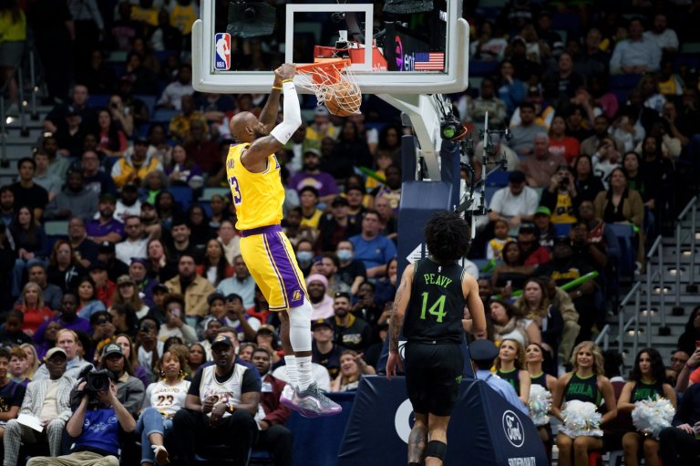 James and Doncic each score 30 to help the Lakers hold off the Pelicans 111-103 | iNFOnews.ca