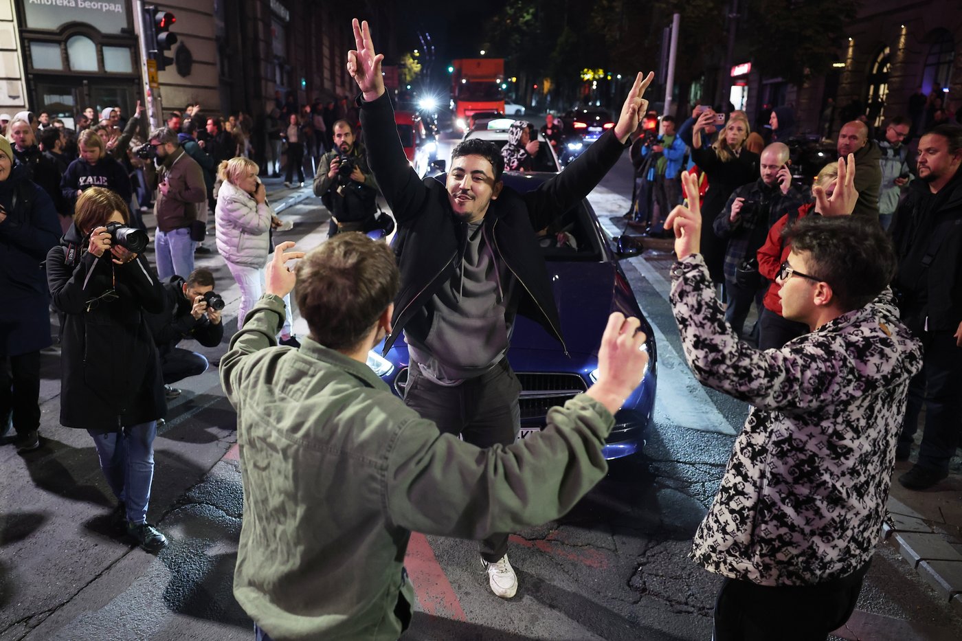 Serbia’s strongman leader Vucic concedes defeat to student-led movement in seismic political shift | iNFOnews.ca