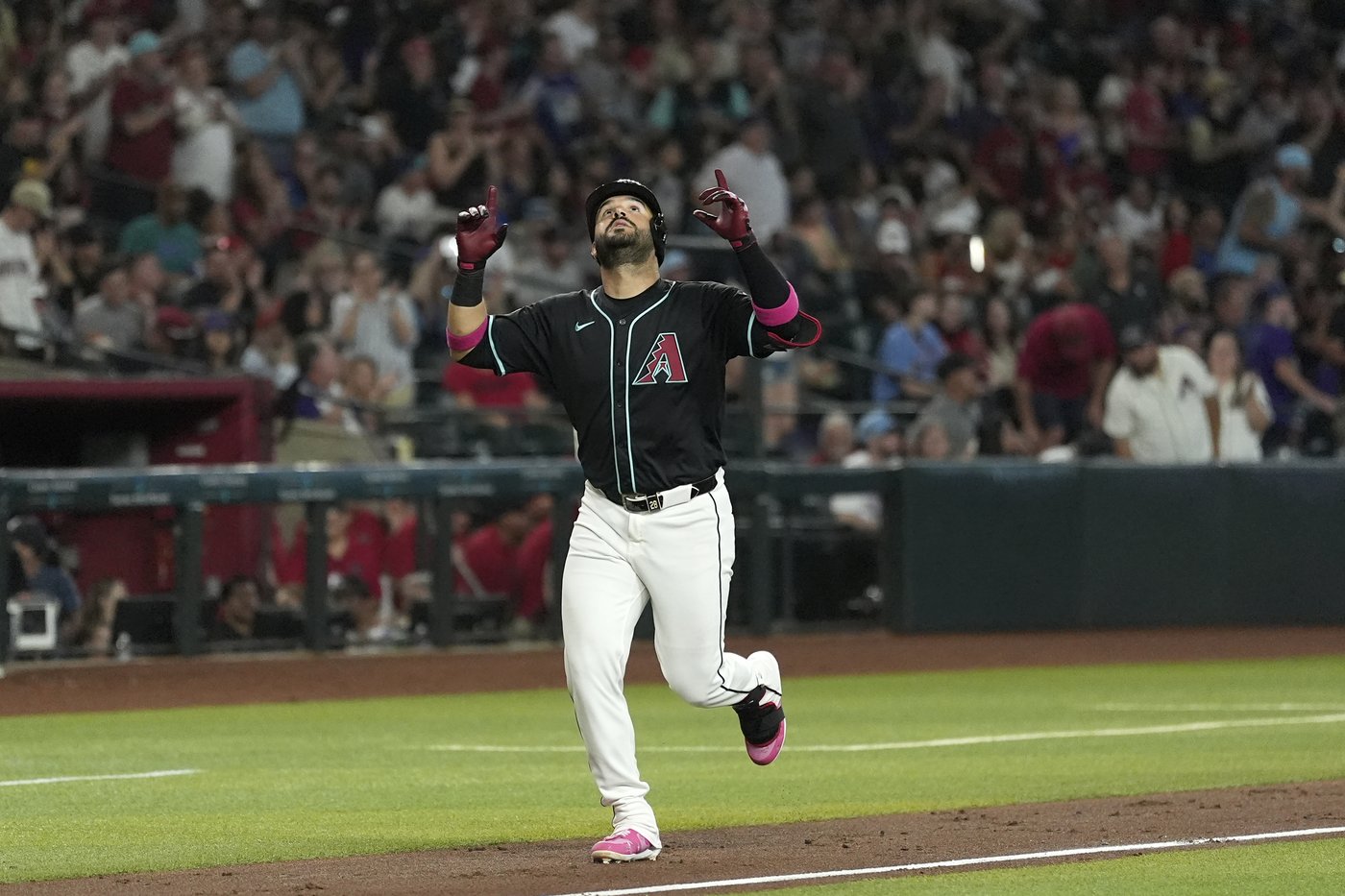 Suarez hits 32nd and 33rd homers as Diamondbacks rout Cardinals 10-1 | iNFOnews.ca Suarez hits 32nd and 33rd homers as Diamondbacks rout Cardinals 10-1 | iNFOnews.ca