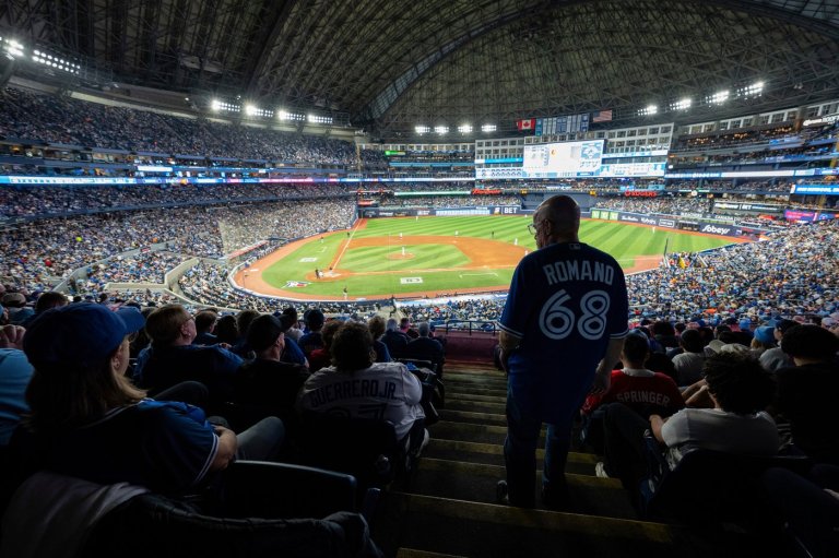 MLB attendance rises slightly for 3rd straight increase, but average drops with fewer rainouts | iNFOnews.ca