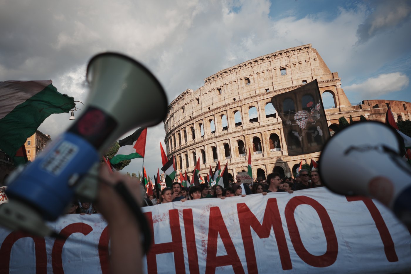Israeli forces intercept Gaza aid flotilla and plans to drop off activists in Greece | iNFOnews.ca Israeli forces intercept Gaza aid flotilla and plans to drop off activists in Greece | iNFOnews.ca