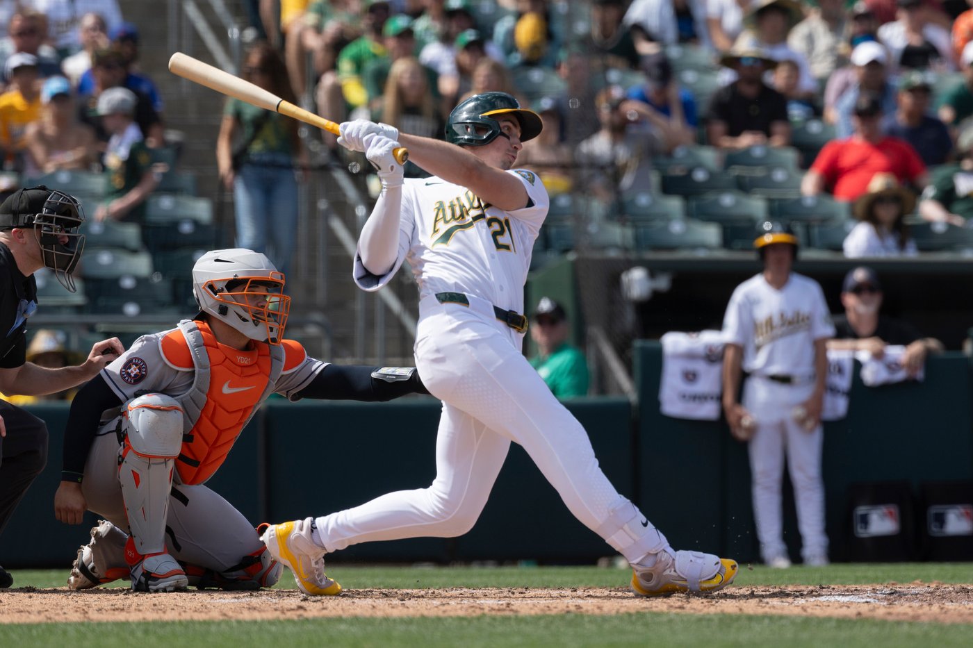 Brent Rooker caps huge game with walk-off homer in 10th to give A's a 12-10 win over Astros | iNFOnews.ca