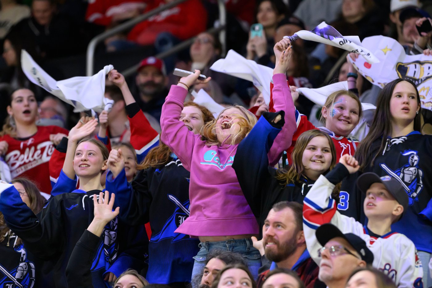 The PWHL is riding a post-Olympic boost in ticket sales and marketing opportunities | iNFOnews.ca