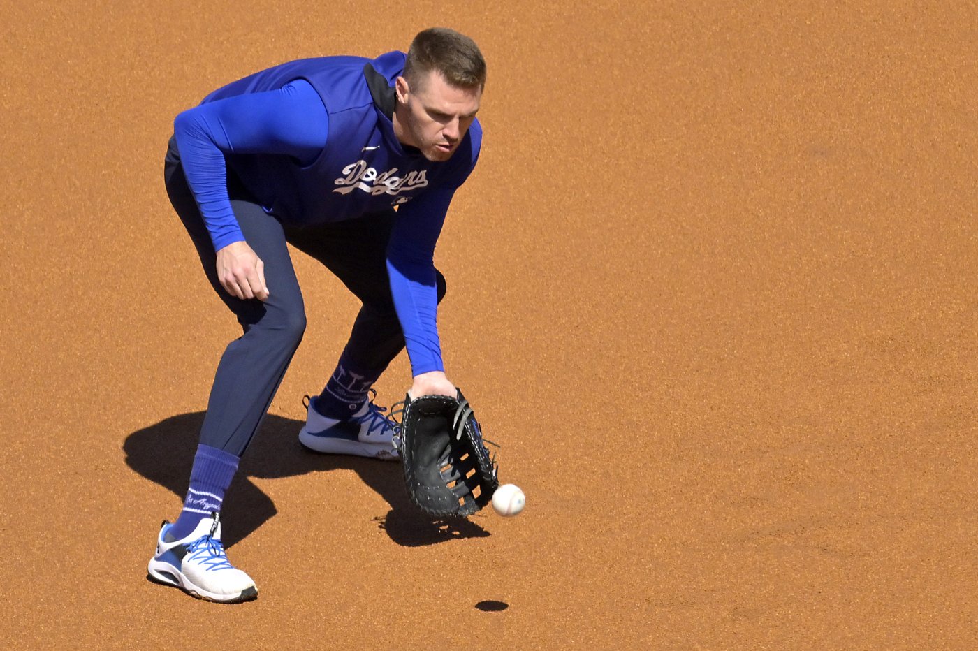 Freddie Freeman returns to Dodgers' lineup after missing 9 games with ankle injury from shower slip | iNFOnews.ca Freddie Freeman returns to Dodgers' lineup after missing 9 games with ankle injury from shower slip | iNFOnews.ca