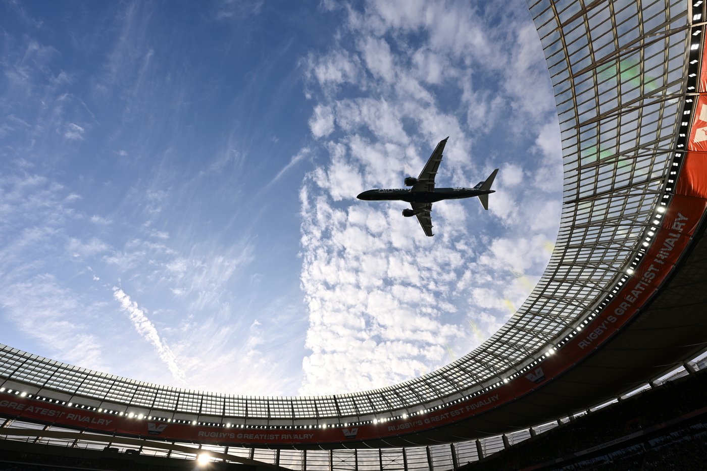 Dramatically low flyby by passenger jets over packed South African stadium sparks safety debate | iNFOnews.ca Dramatically low flyby by passenger jets over packed South African stadium sparks safety debate | iNFOnews.ca