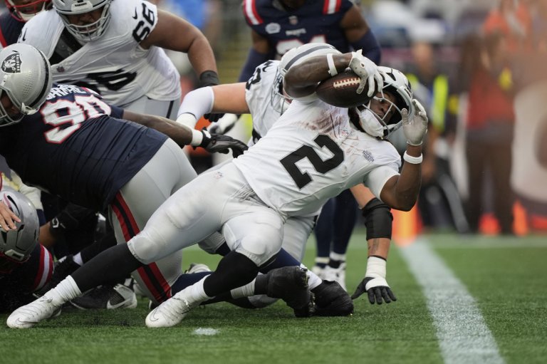 Raiders rookie Ashton Jeanty struggled in his NFL debut, but expectations remain high | iNFOnews.ca