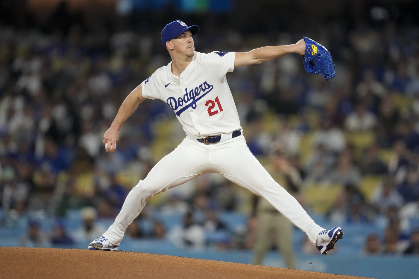 Dodgers rally with 5 runs in 7th and beat Padres 7-2 to clinch 11th NL West title in 12 years | iNFOnews.ca