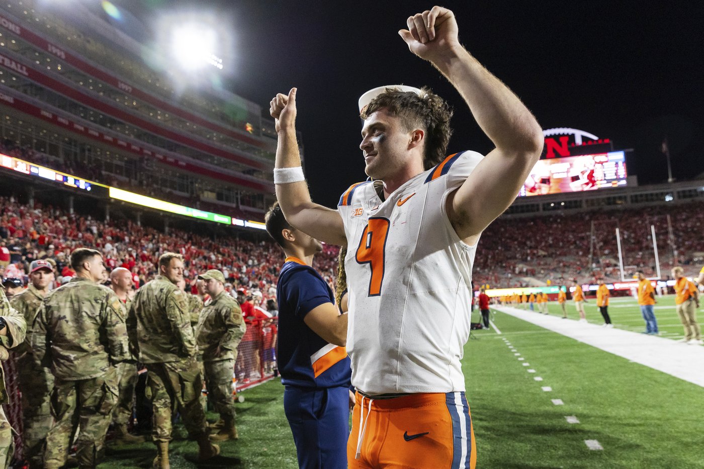Illinois and Indiana are both 4-0 and sitting atop the Big Ten standings | iNFOnews.ca Illinois and Indiana are both 4-0 and sitting atop the Big Ten standings | iNFOnews.ca