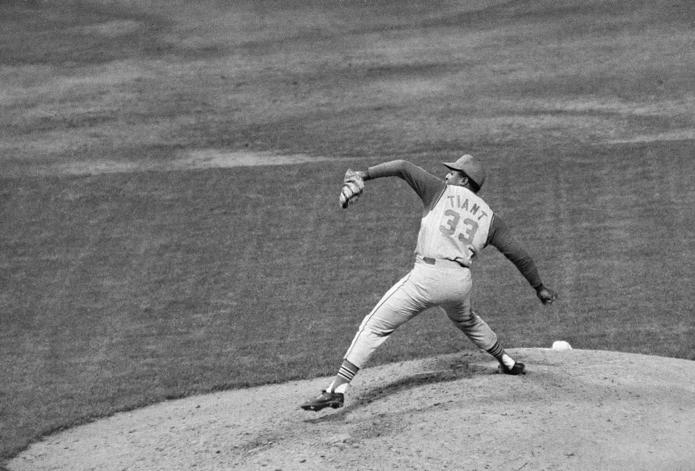 Luis Tiant, the charismatic Cuban who pitched the Red Sox to the brink of a championship, dies at 83 | iNFOnews.ca