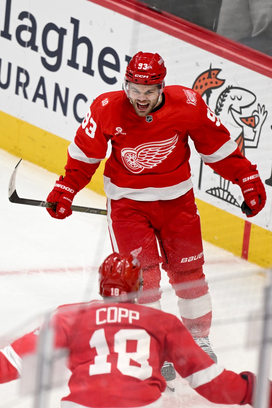 DeBrincat nets team-high 26th in OT as Red Wings beat Senators 4-3 | iNFOnews.ca