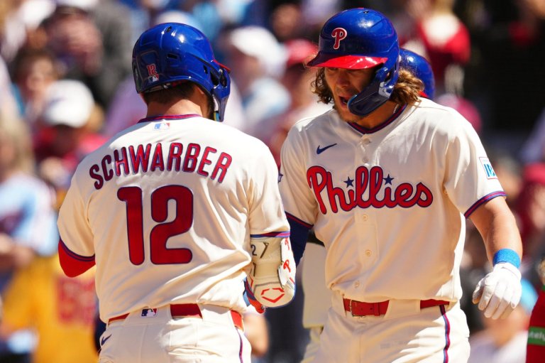 Schwarber, Harper homer to lead Phillies over Diamondbacks 4-3 to stop 3-game skid | iNFOnews.ca