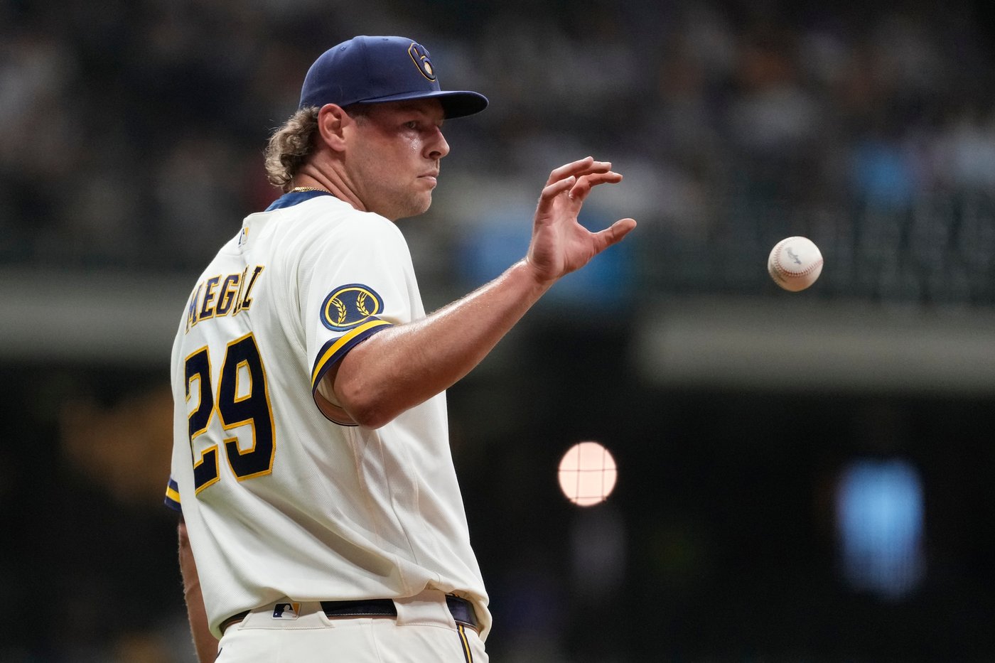 Brewers' Murphy criticizes booing of Megill while pondering how to get him back on track | iNFOnews.ca