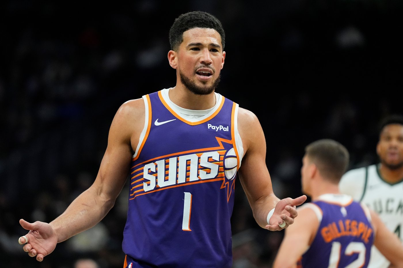 Hot-shooting Suns have three 20-point scorers in 129-114 victory over Bucks | iNFOnews.ca