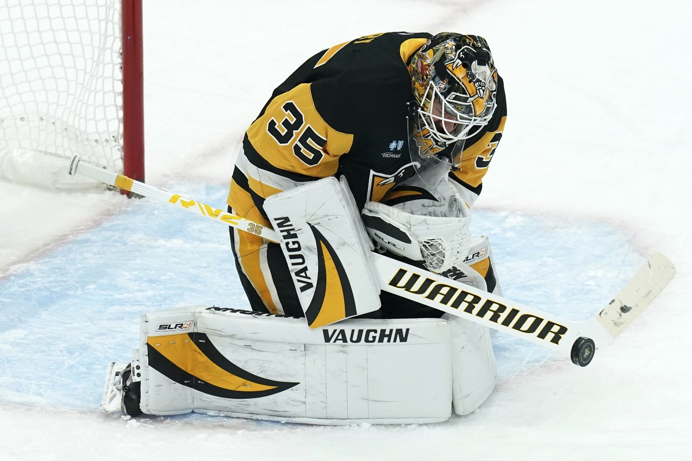 Rust helps Penguins beat Canucks 5-4 to snap three-game skid | iNFOnews.ca Rust helps Penguins beat Canucks 5-4 to snap three-game skid | iNFOnews.ca