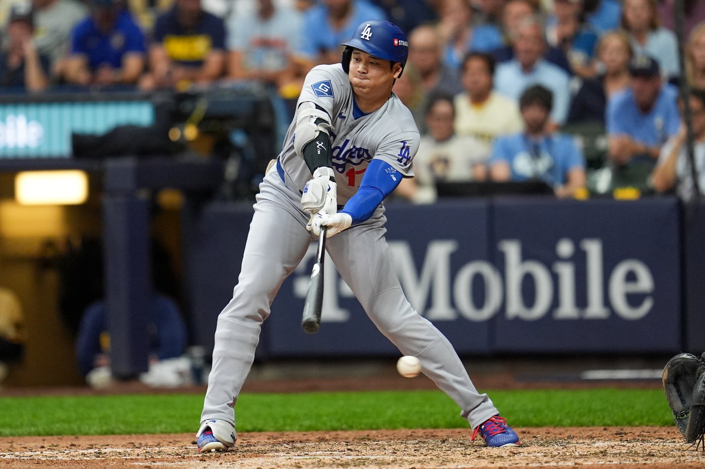 Shohei Ohtani will be in Dodgers' Game 3 lineup against Brewers | iNFOnews.ca Shohei Ohtani will be in Dodgers' Game 3 lineup against Brewers | iNFOnews.ca
