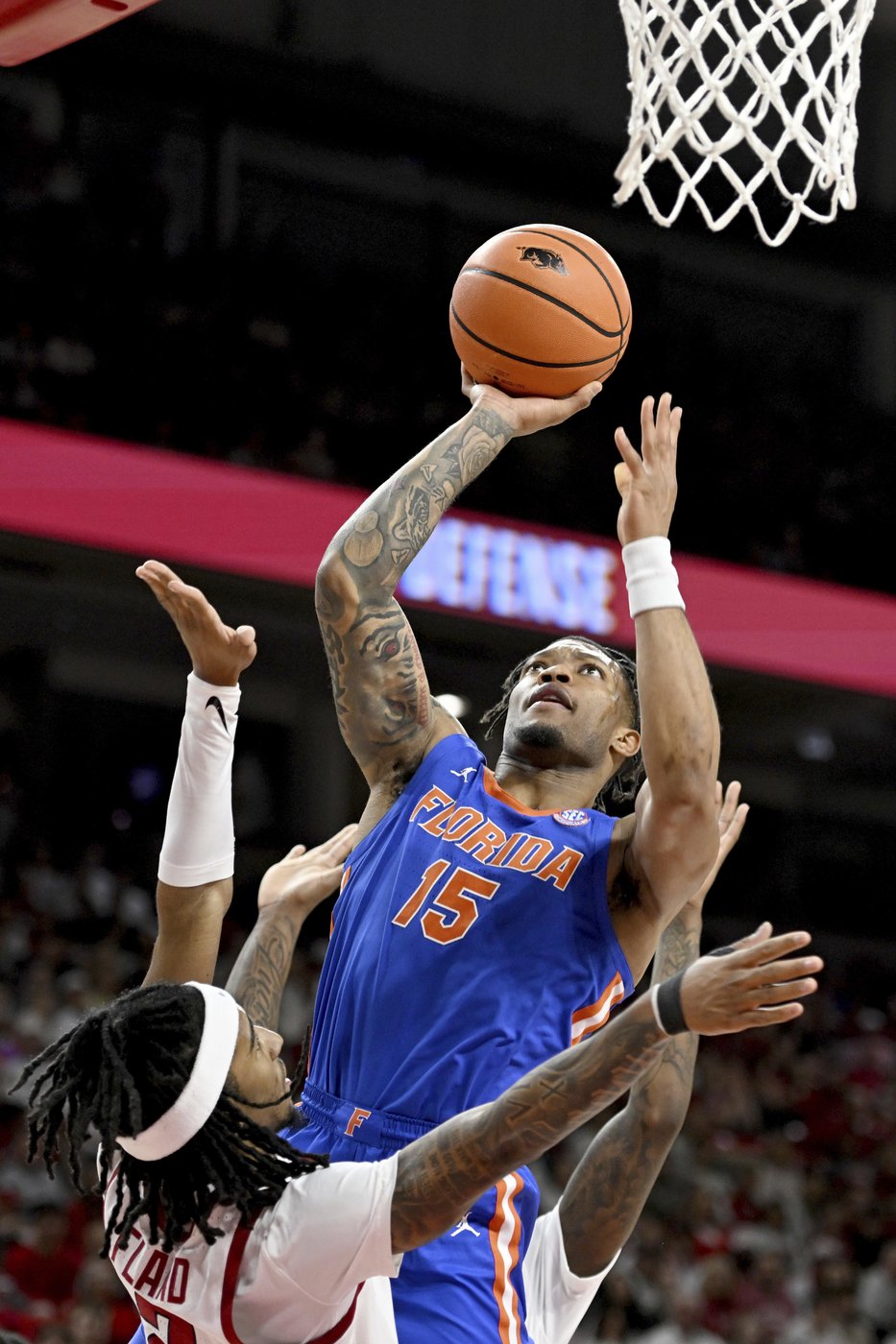 No. 8 Florida follows victory over top-ranked Tennessee with a 71-63 win over Arkansas | iNFOnews.ca No. 8 Florida follows victory over top-ranked Tennessee with a 71-63 win over Arkansas | iNFOnews.ca