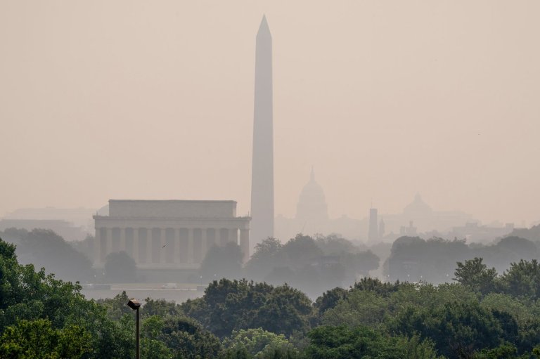 Wildfire smoke from Canada and Minnesota pushes further into US, engulfing DC in eerie haze | iNFOnews.ca