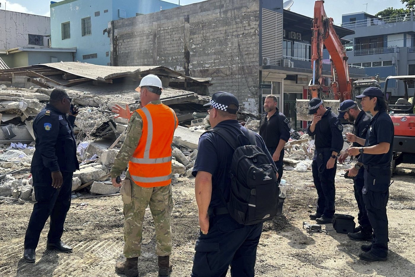 Number of dead and missing still unclear as first aid arrives in quake-hit Pacific nation of Vanuatu | iNFOnews.ca Number of dead and missing still unclear as first aid arrives in quake-hit Pacific nation of Vanuatu | iNFOnews.ca