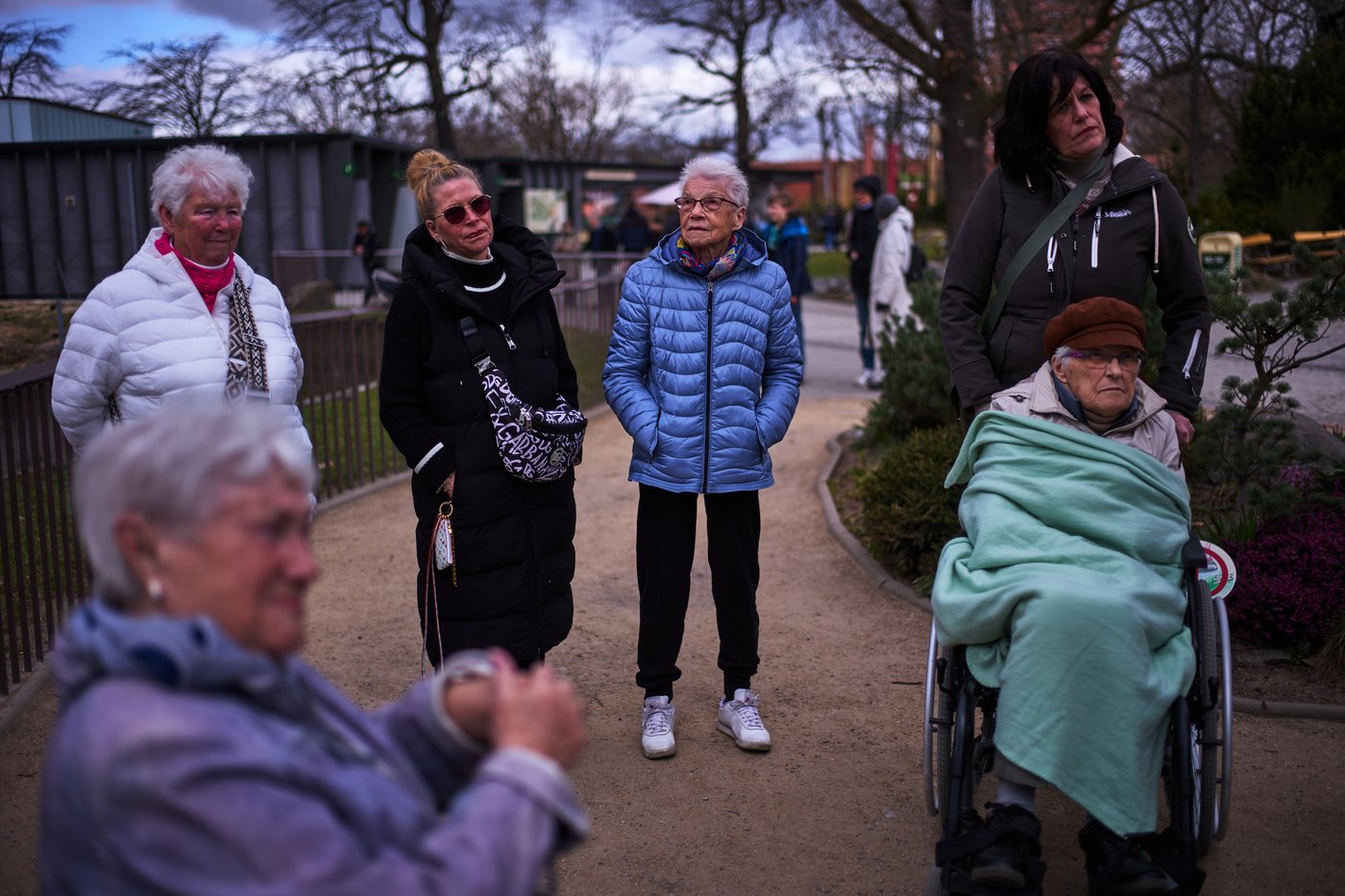 People living with dementia are often overlooked. This tour at the Berlin Zoo seeks to change that | iNFOnews.ca