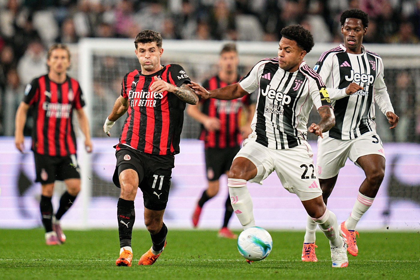 Pulisic's near-perfect start to Serie A hits a snag with penalty miss in AC Milan's draw at Juventus | iNFOnews.ca