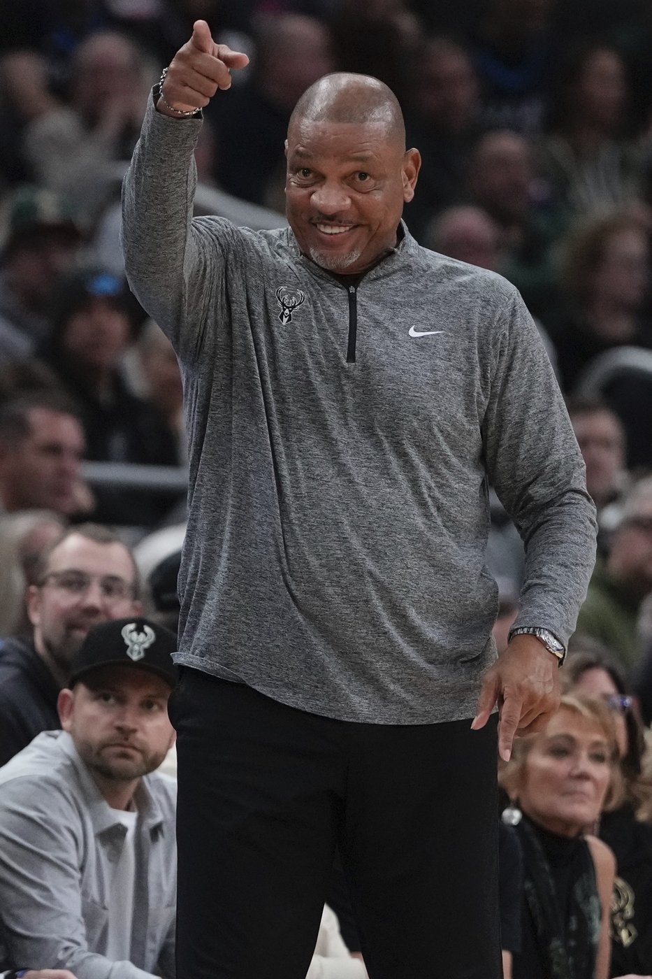 Bucks 'haven't been able to sustain 48 minutes' of solid basketball as they await Middleton's return | iNFOnews.ca
