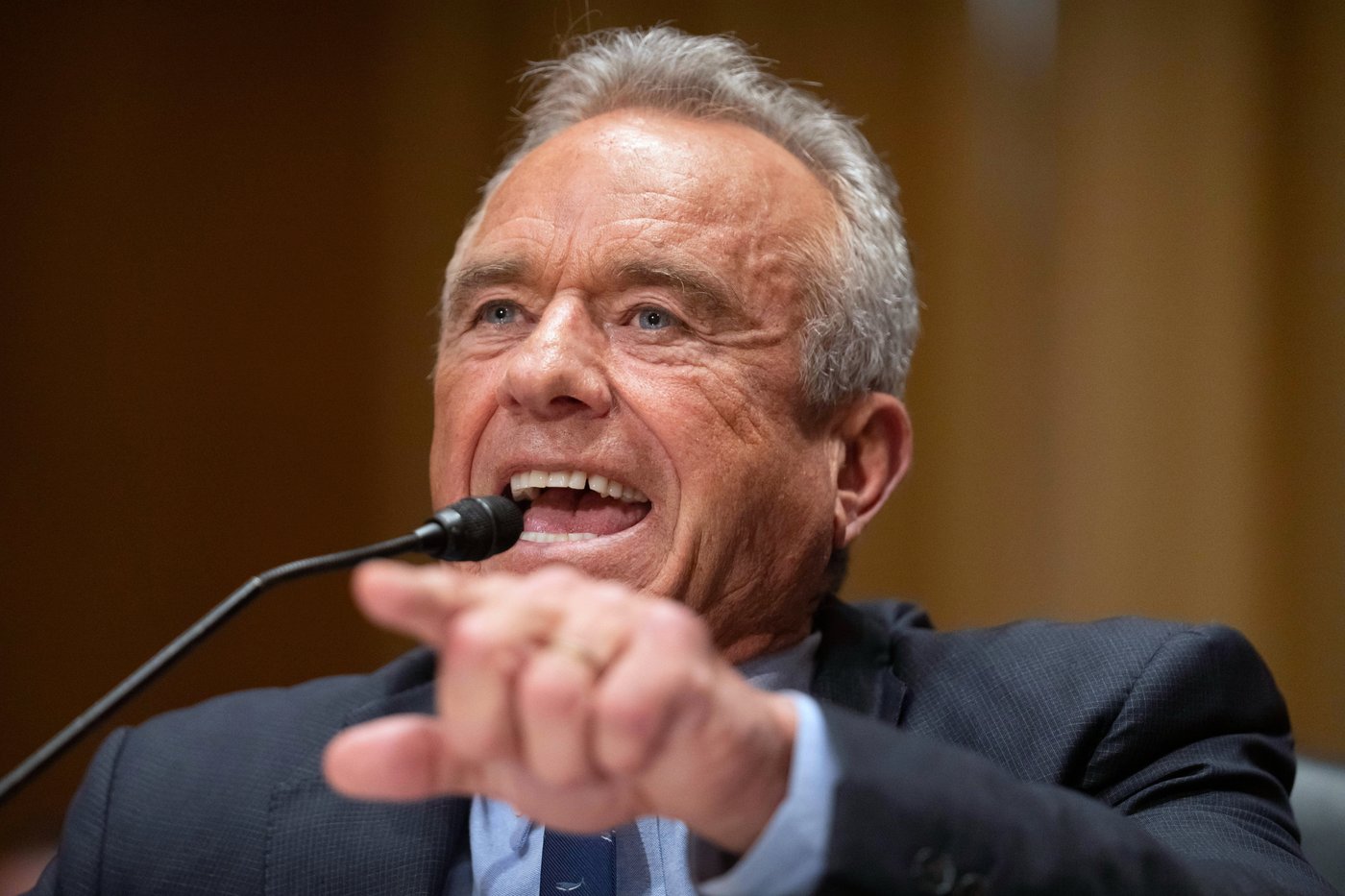 Photos from a fiery 3-hour Senate hearing with Robert F. Kennedy Jr. | iNFOnews.ca