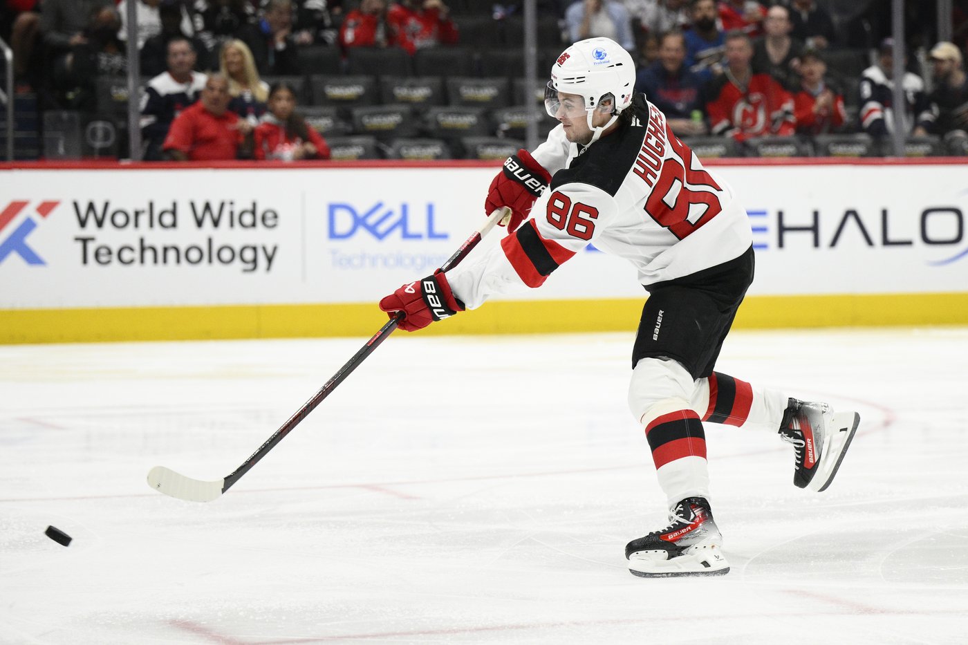 Cotter scores 2 goals to lift Devils over Capitals 5-3 | iNFOnews.ca Cotter scores 2 goals to lift Devils over Capitals 5-3 | iNFOnews.ca