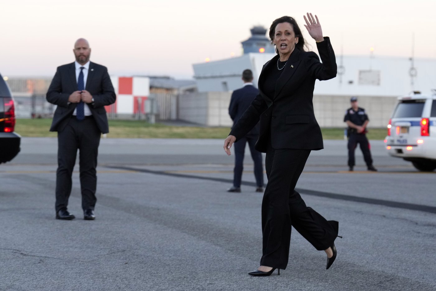 Harris calls Trump 'incredibly irresponsible' for spreading misinformation about Helene response | iNFOnews.ca