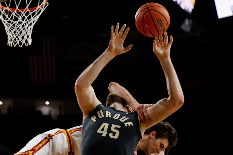 Smith's steal and layup help No. 5 Purdue edge USC 69-64, move into 1st-place tie in Big Ten | iNFOnews.ca