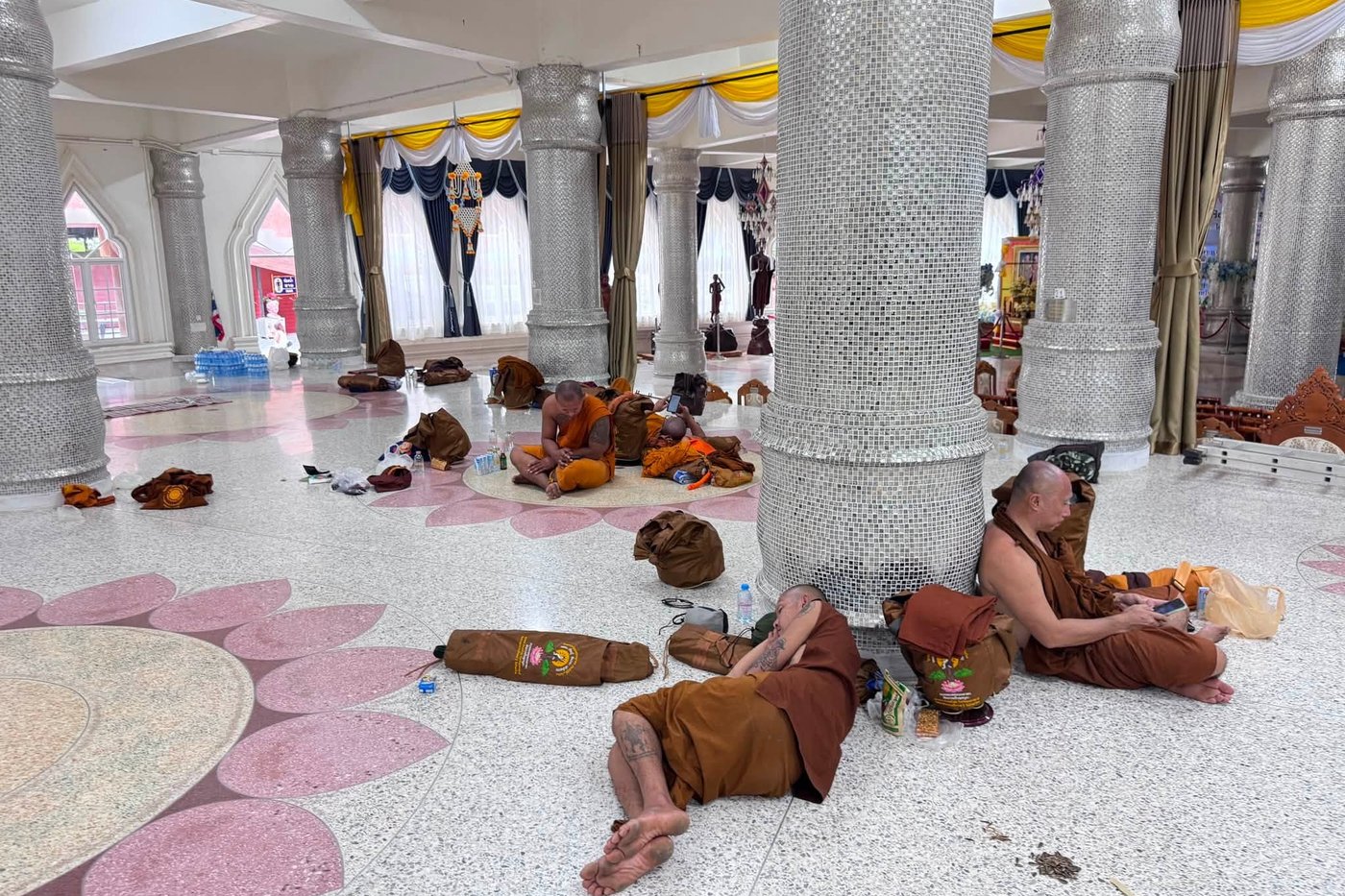 11-year-old driver crashes truck into Buddhist monks in Thailand, killing 10 | iNwheels 11-year-old driver crashes truck into Buddhist monks in Thailand, killing 10 | iNwheels