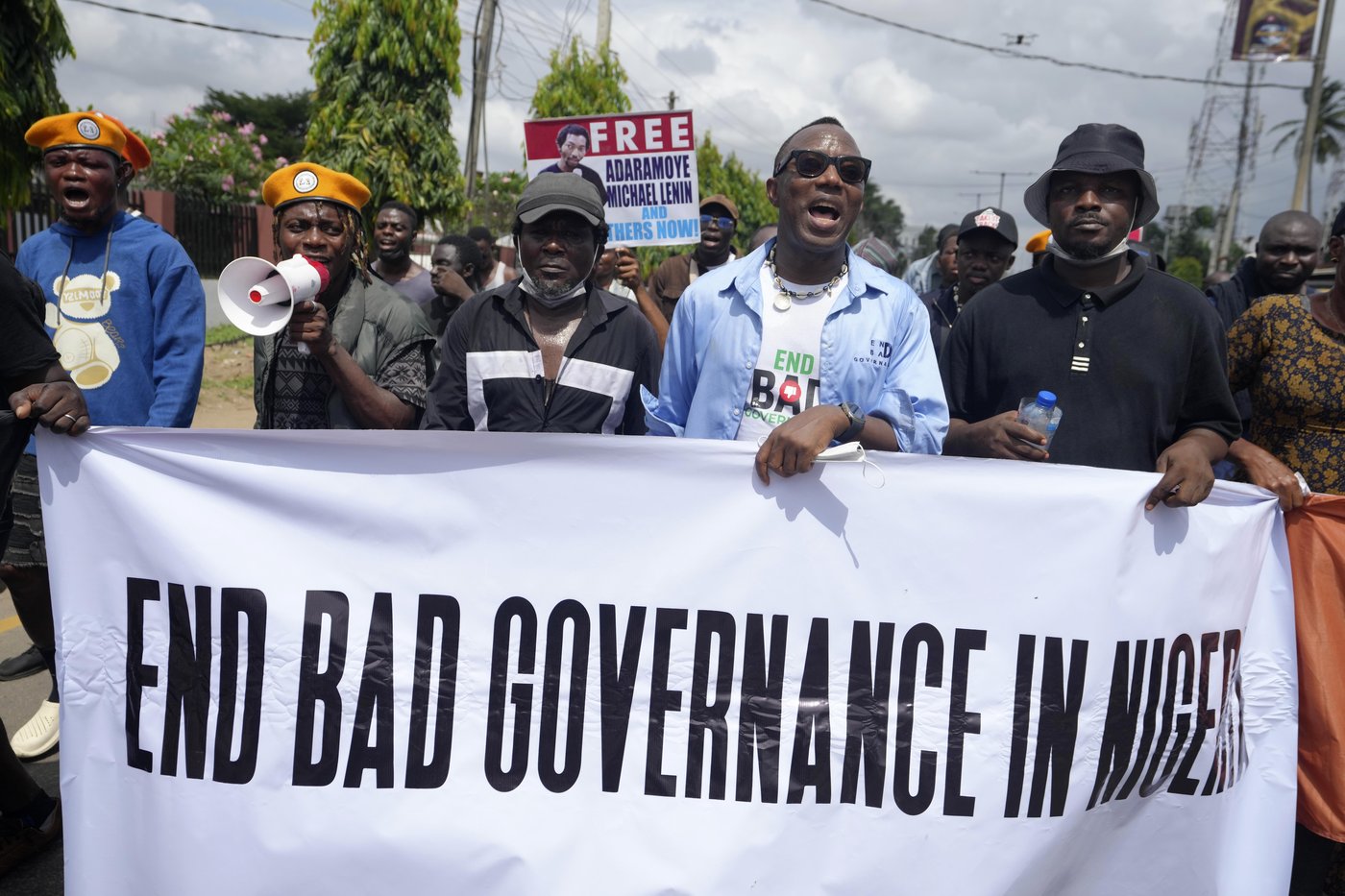 Nigeria’s independence anniversary is marked by protests and frustration over economic hardship | iNFOnews.ca Nigeria’s independence anniversary is marked by protests and frustration over economic hardship | iNFOnews.ca
