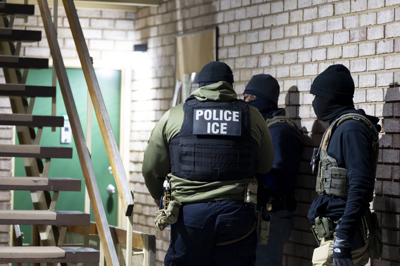 Immigration agents demand tenant information from landlords, stirring questions and confusion | iNFOnews.ca